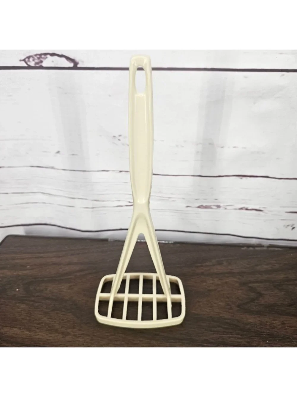 Foley Beige Plastic Potato Masher With Grid Design For Smooth & Easy Mashing